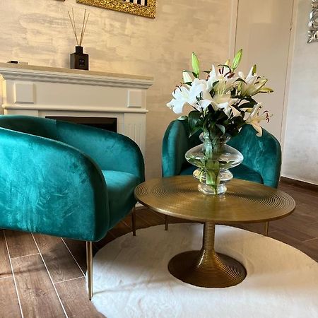 La Dolce Vita Luxury II Apartments With Best Free Private Parking In Center بولا المظهر الخارجي الصورة