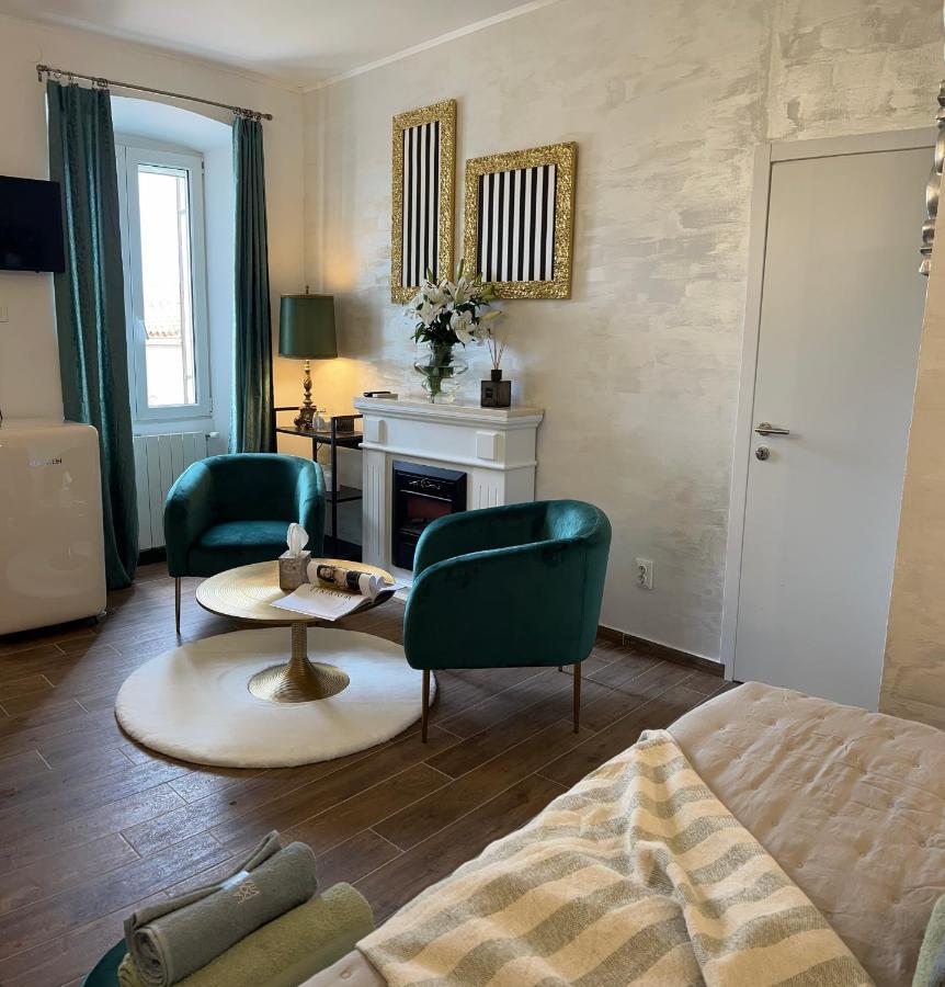 La Dolce Vita Luxury II Apartments With Best Free Private Parking In Center بولا المظهر الخارجي الصورة