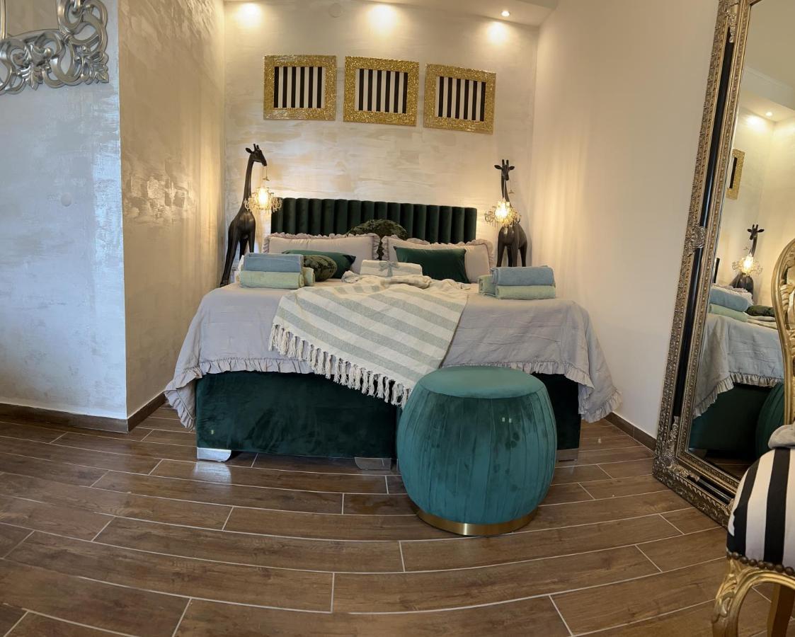 La Dolce Vita Luxury II Apartments With Best Free Private Parking In Center بولا المظهر الخارجي الصورة