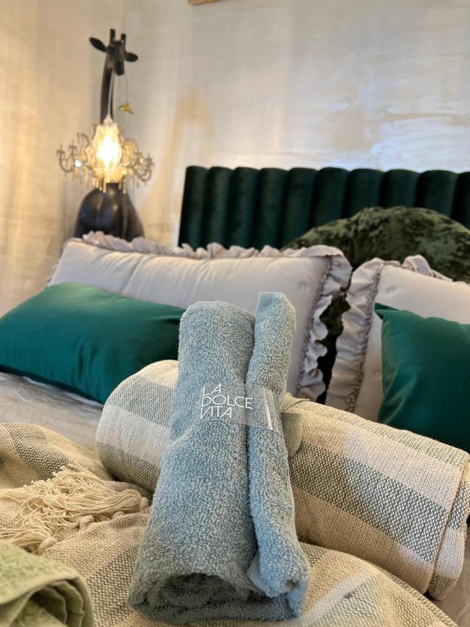 La Dolce Vita Luxury II Apartments With Best Free Private Parking In Center بولا المظهر الخارجي الصورة