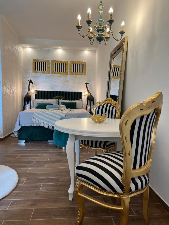 La Dolce Vita Luxury II Apartments With Best Free Private Parking In Center بولا المظهر الخارجي الصورة